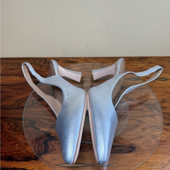 BERNARDO Slingback Pump in silver leather - Picture 14 of 16